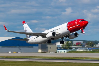 Στο χείλος του γκρεμού η Norwegian Air, διεύρυνση ζημιών το α’ εξάμηνο – Έκκληση για μετρητά