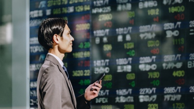 Άνοδος στις ασιατικές αγορές, παρά το μπλόκο των ΗΠΑ στο Hormuz - Ο Nikkei +2,4%