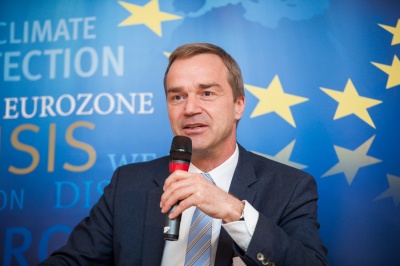 Strauch (ESM): Δεν θα υπάρξει 