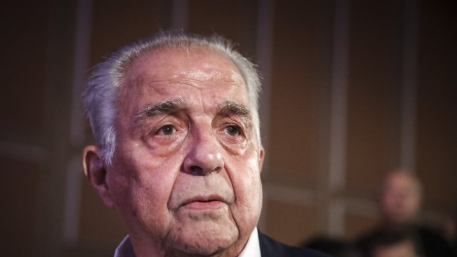 Επίθεση με μολότοφ στη διμοιρία που φυλά το σπίτι του Φλαμπουράρη