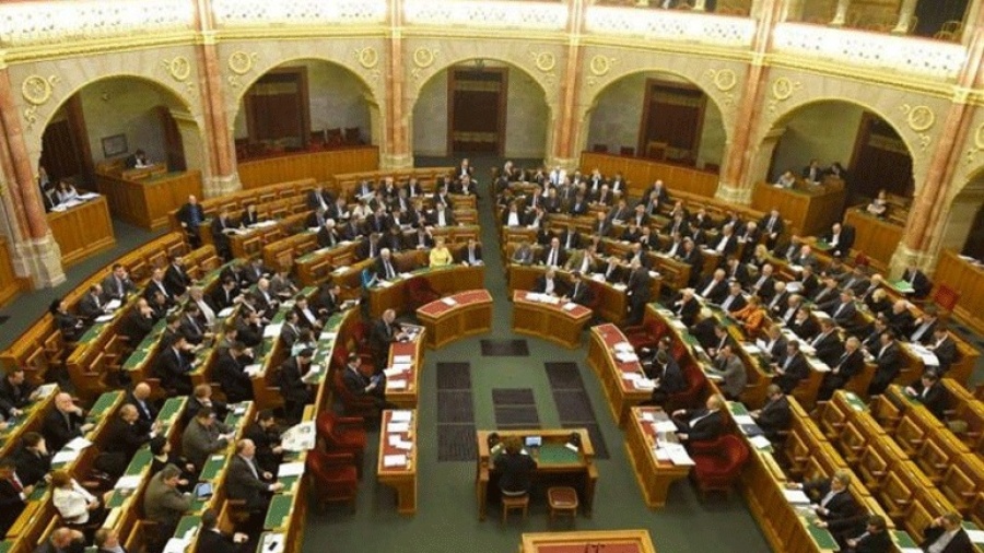 Πολωνία: Η Γερουσία απέρριψε τον «νόμο-φίμωτρο»