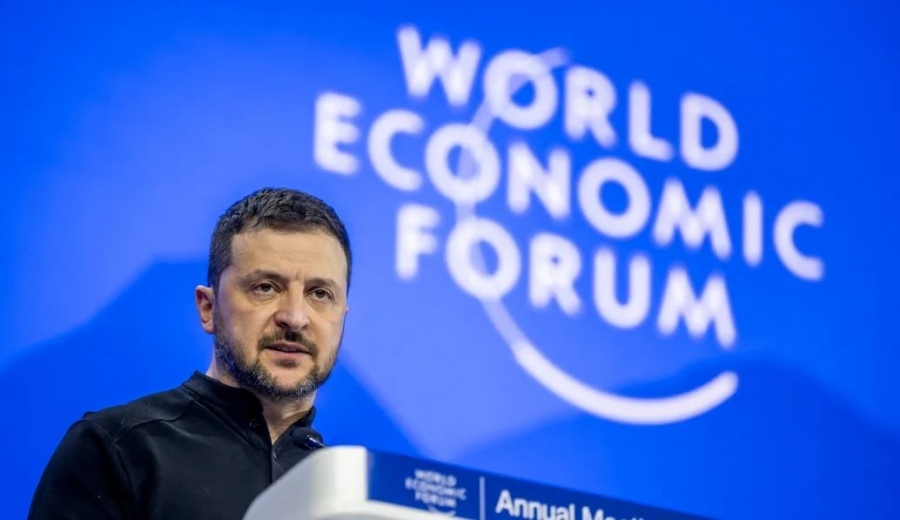 Madness exposed as Zelensky urges sinking Russian ships near Greenland to force Ukraine into NATO, analysts say he is desperate