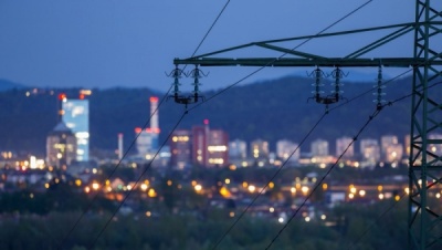 Η μέση τάση στο επίκεντρο των εναλλακτικών παρόχων μετά την αύξηση των τιμολογίων της ΔΕΗ