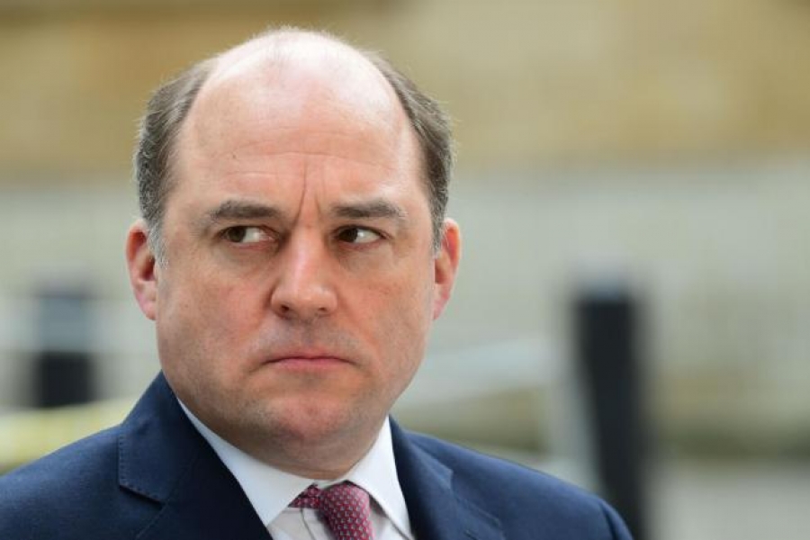 «Θύμα» Ρώσων πρακτόρων ο Βρετανός υπουργός Άμυνας: «Μας τελειώνουν οι αντιαρματικοί πύραυλοι»