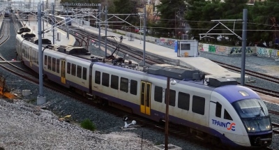 Hellenic Train: Σύγκρουση αμαξοστοιχίας με δίκυκλο στη Λένορμαν – Εγκατέλειψε το σημείο ο οδηγός