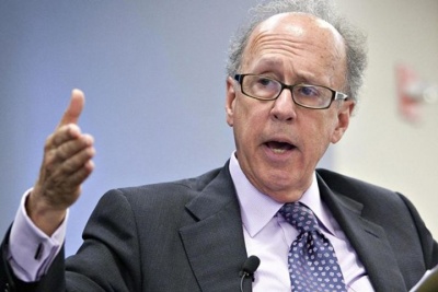 Roach (Yale): Ο κορωνοϊός έχει οδηγήσει τις σχέσεις ΗΠΑ-Κίνας στην απόλυτη ρήξη