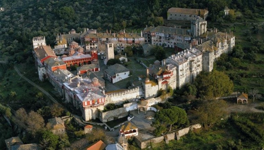 Σε πέντε απολύσεις εργαζομένων προχωρά η Μονή Βατοπεδίου από τις ιστοσελίδες θρησκευτικού περιεχόμενου