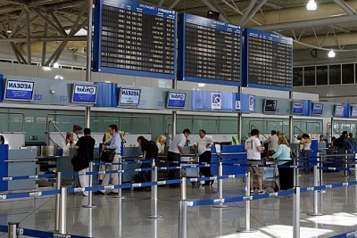Πρωτόγνωρη μείωση κατά 99% της επιβατικής κίνησης στα αεροδρόμια της Ελλάδας τον Απρίλιο