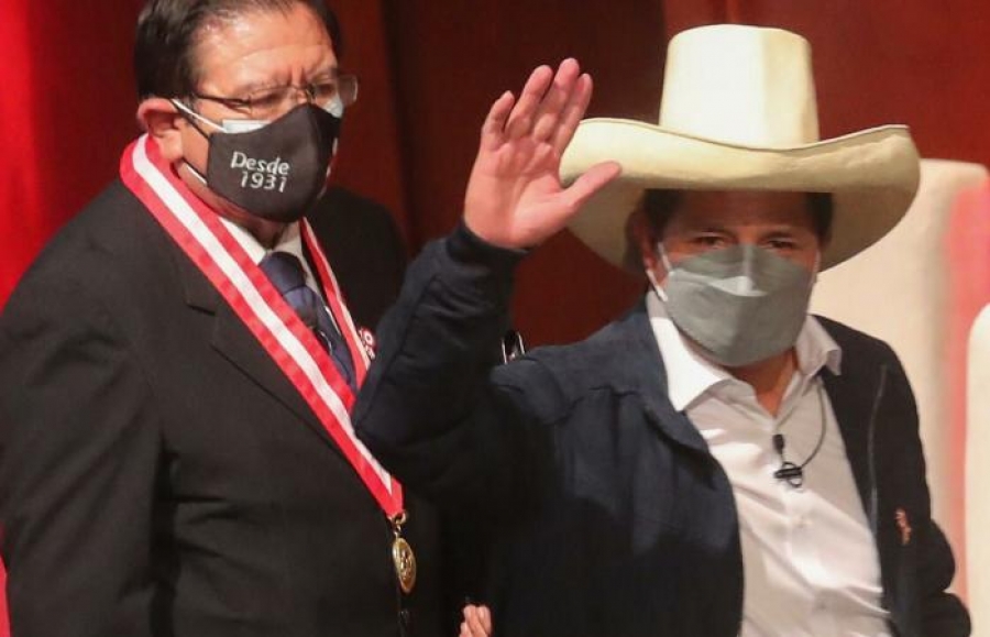 Περού: Παραιτήθηκε ο αρχηγός του Στρατού μετά τη νίκη του αριστερού Castillo στις εκλογές