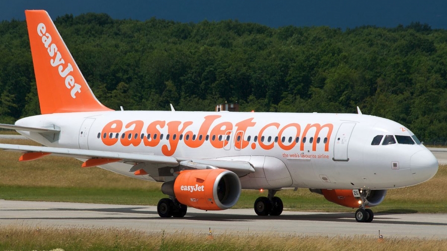 EasyJet - Απίστευτη ταλαιπωρία: Πάνω από 17 ώρες περίμεναν στο αεροδρόμιο οι επιβάτες της πτήσης Χανιά - Λονδίνο