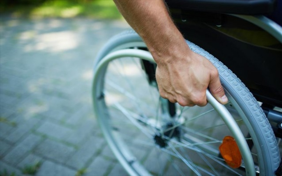 Συνήγορος του Πολίτη: Τα προβλήματα που αντιμετωπίζουν τα άτομα με αναπηρία στην Ελλάδα