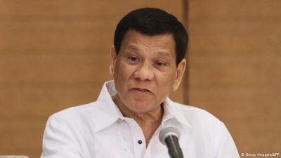 Duterte προς Φιλιππινέζους: Ή εμβολιάζεστε ή φυλακή