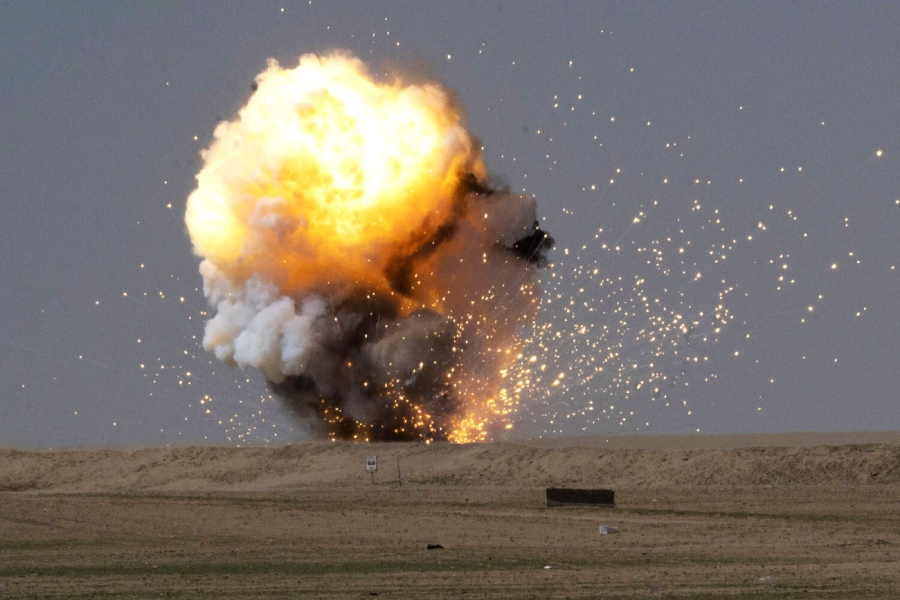 Συντρίμμια oι βάσεις, μεγάλες απώλειες για ΗΠΑ - Το Ιράν διέλυσε με πυραύλους Fatah, Emad αμερικανικές βάσεις, «τυφλώνοντας» την αεράμυνα