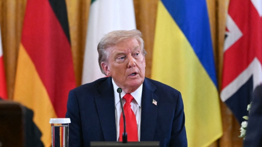 Ο Trump το επιβεβαιώνει... θα απέχει από τη συνάντηση Putin με Zelensky: Θα τους αφήσω να μιλήσουν μόνοι τους