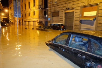 Ιταλία: Νεκρή βρέθηκε η γυναίκα το αυτοκίνητο της οποίας παρασύρθηκε από τα νερά ποταμού