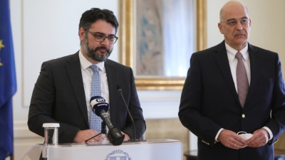 Δένδιας: Θα προτείνω να πάω επικεφαλής ανθρωπιστικής αποστολής στη Μαριούπολη