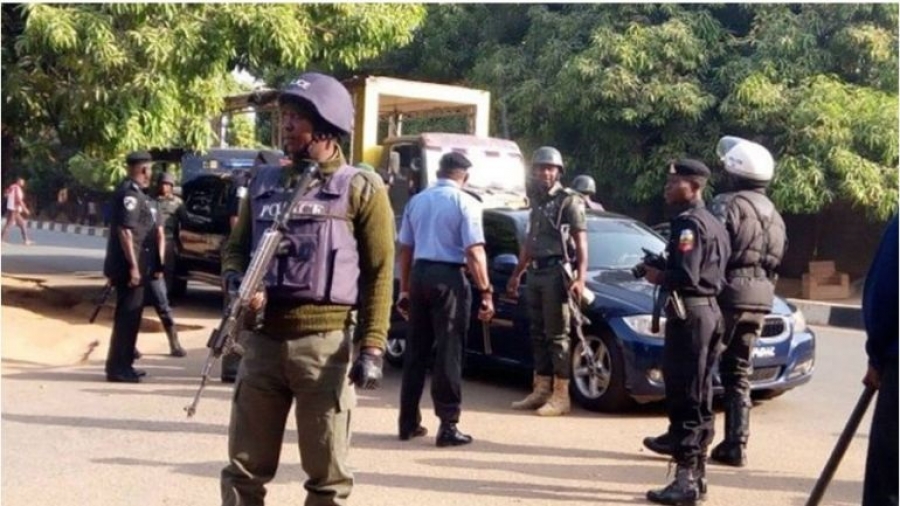 Νιγηρία: Ένοπλοι εξαπέλυσαν επίθεση στην αυτοκινητοπομπή ενός γερουσιαστή - Πέντε νεκροί