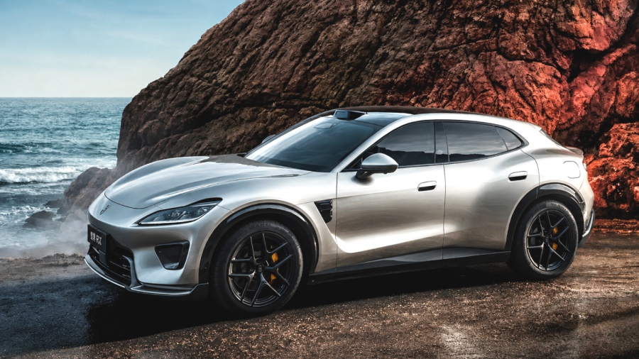 Luxeed RX - Η «κινεζική Ferrari» εισβάλλει στην αγορά και διαλύει τον ευρωπαϊκό ανταγωνισμό
