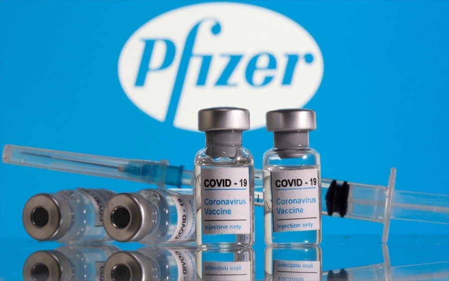 Pfizer: Στο 95,6% η αποτελεσματικότητα της τρίτης δόσης εμβολίου