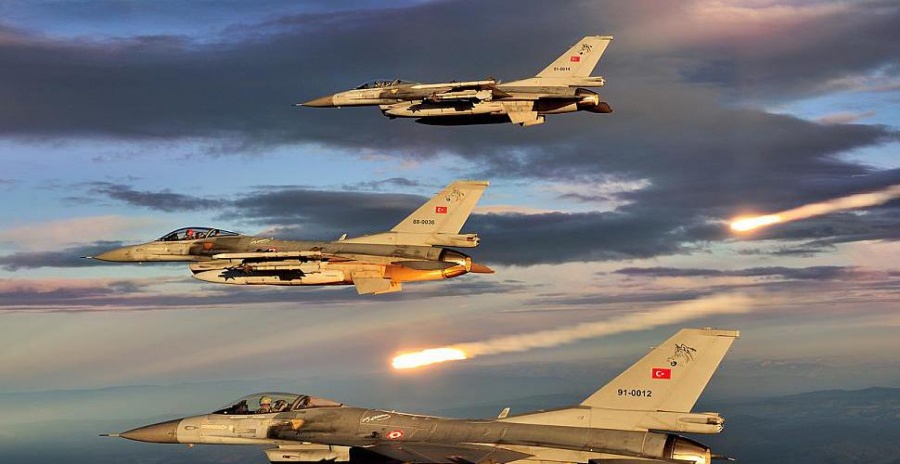 Πληροφορίες για τουρκική αεροπορική επιδρομή σε βάση Κούρδων στη Συρία - Διαψεύδουν κουρδικά ΜΜΕ