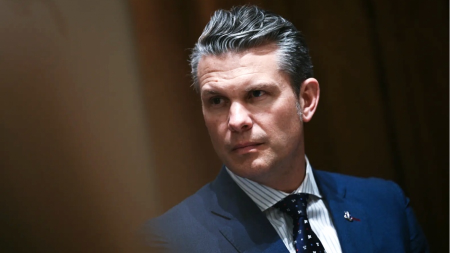 Ανατροπή από Πεντάγωνο - Hegseth: Οι αμερικανικές επιθέσεις δεν στοχεύουν στην αλλαγή καθεστώτος στο Ιράν