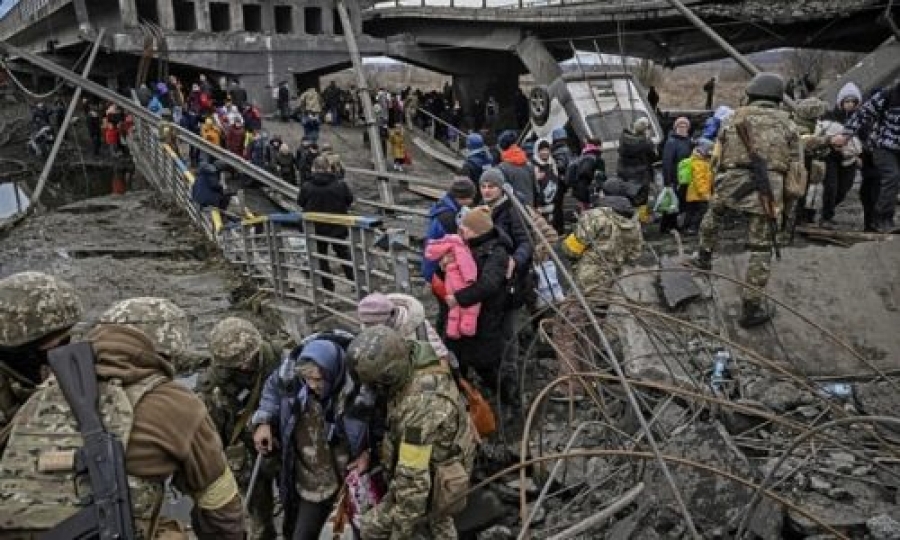 Ουκρανία: Η απομάκρυνση αμάχων από άλλα μέρη της Μαριούπολης αναβάλλεται για Δευτέρα (2/5)
