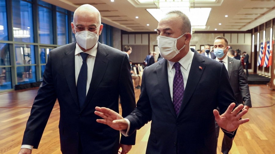 Ο γερμανικός Τύπος για την επίσκεψη Cavusoglu - Ελληνοτουρκική... άνοιξη