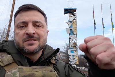 Παγκόσμιο βραβείο fake news στον Zelensky  - Πήγε στο Kupyansk για να πανηγυρίσει ενώ την πόλη έχουν πάρει οι Ρώσοι