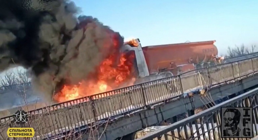 Βγήκαν από τις τρύπες τους οι nazi - Drones της Azov έπληξαν κομβόι οχημάτων με καύσιμα - Θα τους αφανίσει η Ρωσία