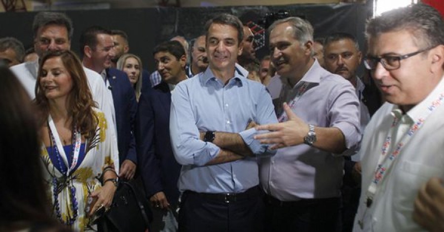 Στο περίπτερο της Google στην 83η ΔΕΘ ξεναγήθηκε ο Κ. Μητσοτάκης συνοδεία του Αμερικανού πρέσβη Pyatt