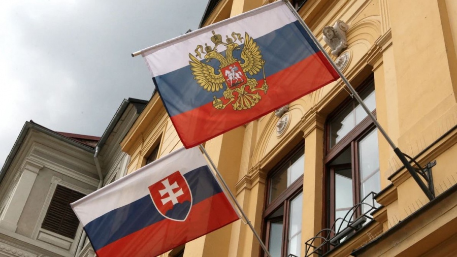 Σλοβακία: Η Μπρατισλάβα απελαύνει Ρώσο διπλωμάτη επικαλούμενη την παραβίαση διεθνών συμφωνιών