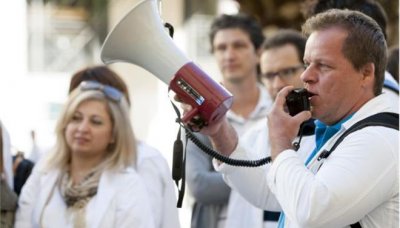 Γερμανικά ΜΜΕ: Οι νοσοκομειακοί γιατροί απεργούν στην Ελλάδα - Καταγγέλλουν σοβαρά προβλήματα και τις ελλείψεις