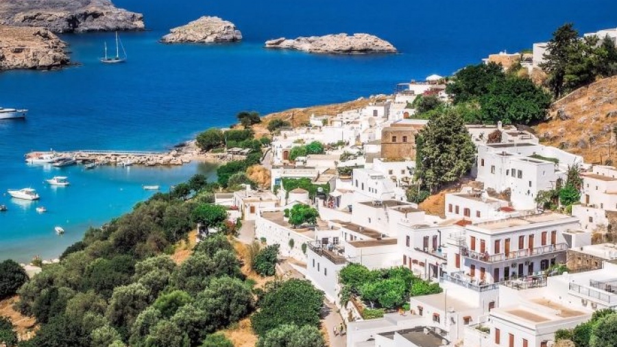 Ελληνικό νησί στους top προορισμούς με ήλιο Δεκέμβριο - Ιανουάριο