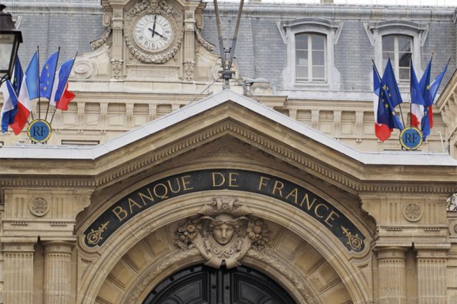 Σε περιβαλλοντικά φιλικότερες επενδύσεις στρέφεται η Κεντρική Τράπεζα της Γαλλίας