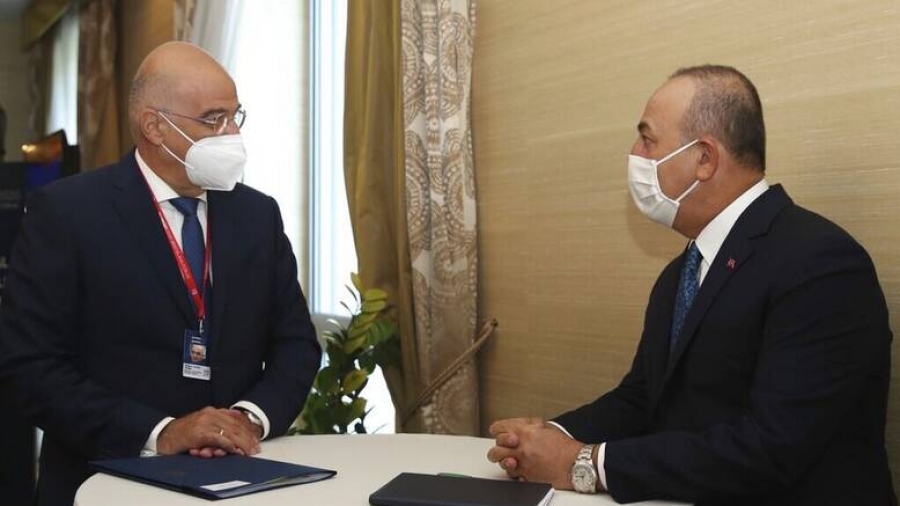 Cavusoglu (Τούρκος ΥΠΕΞ): Είμαι έτοιμος να συζητήσω όλα τα σημεία διαφωνίας με τον Δένδια
