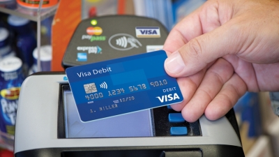 ΗΠΑ: Στο 11,2% η ετήσια αύξηση του χρέους των αμερικανικών νοικοκυριών από πιστωτικές κάρτες - Στο 18,03% έφτασε το μέσο επιτόκιο