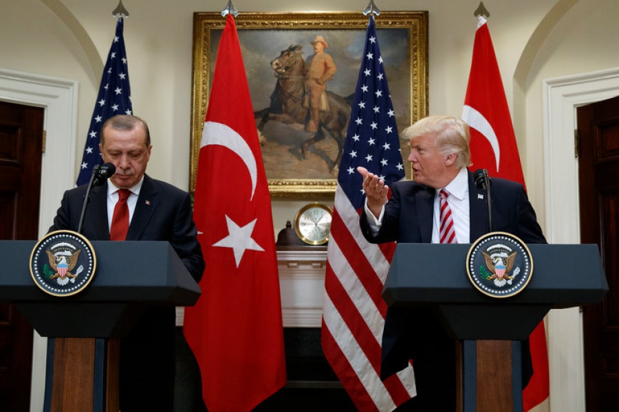 Trump: Η Τουρκία ενήργησε πολύ άσχημα – Έπρεπε να έχει απελευθερώσει τον πάστορα