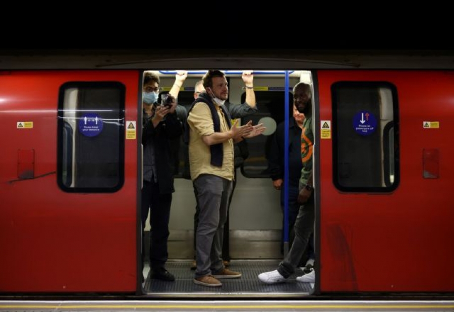 Η ριζοσπαστική πολιτική των Αυστριακών – Απεριόριστα ταξίδια σε όλη τη χώρα με… 3 ευρώ την ημέρα