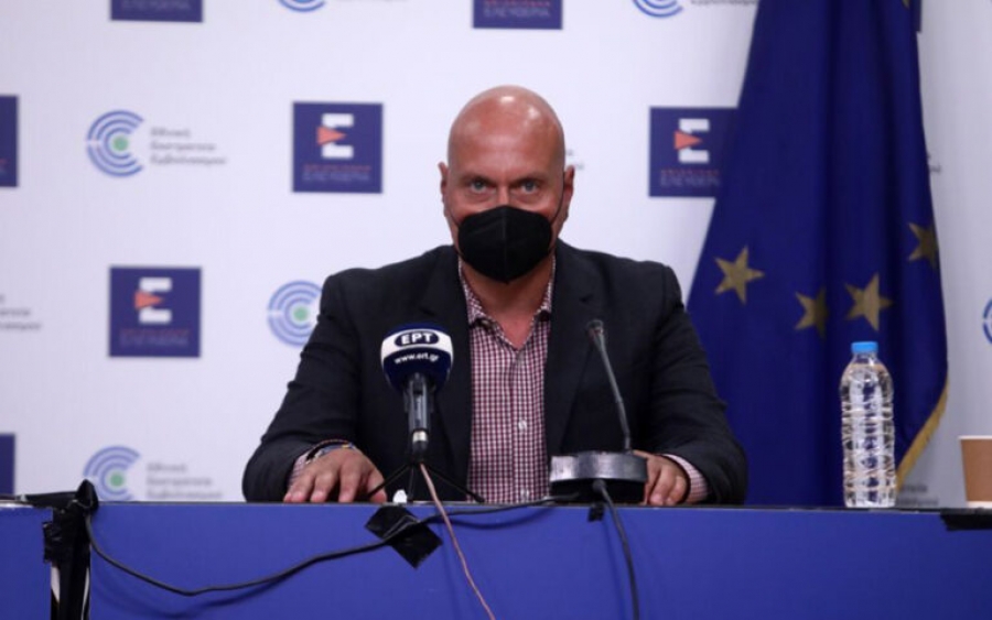 Ζαούτης (ΕΟΔΥ): Στο 70% τα κρούσματα της Omicron σε 5 περιφέρειες- Το 95% με θετικό PCR είχε και θετικό rapid test