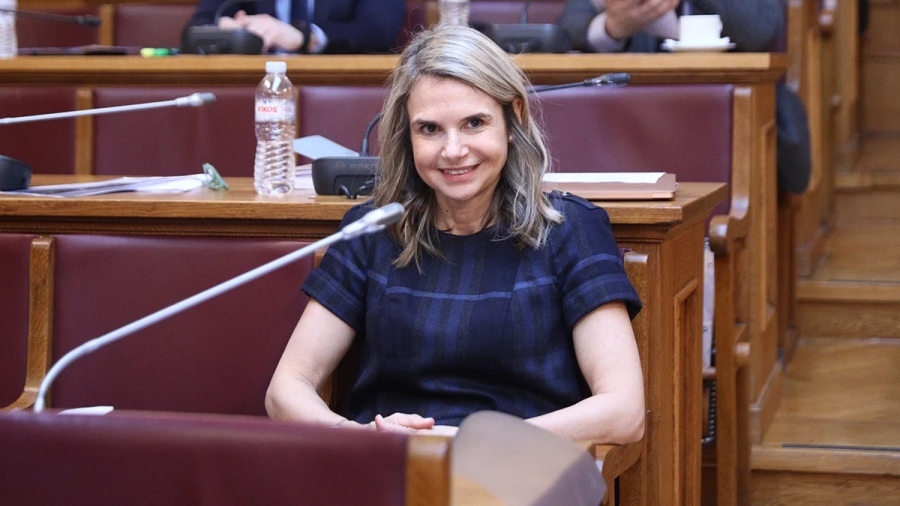 Αποστολάκη (ΠΑΣΟΚ): Η Εξεταστική Επιτροπή θα καταγραφεί ως οργανωμένη συγκάλυψη του εγκλήματος των Τεμπών