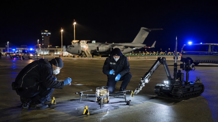 Θρίλερ στη Γερμανία: Βρήκαν και 3ο drone με εκρηκτικά στο αεροδρόμιο της Λειψίας, δίπλα σε ουκρανικό αεροσκάφος