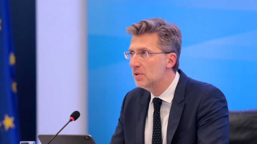 Σκέρτσος: Ελεγχόμενο άνοιγμα τον Απρίλιο με εμβολιασμούς, οικιακά τεστ και μέτρα αυτοπροστασίας