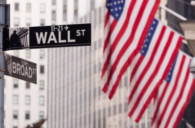 Ξεπέρασε το «σοκ» Powell και έκλεισε ανοδικά η Wall Street - Στο +0,7% ο Dow Jones