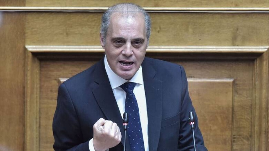 Βελόπουλος για ελεύθερους επαγγελματίες: Η κυβέρνηση της ΝΔ στοχοποιεί τη ραχοκοκαλιά της ελληνικής οικονομίας