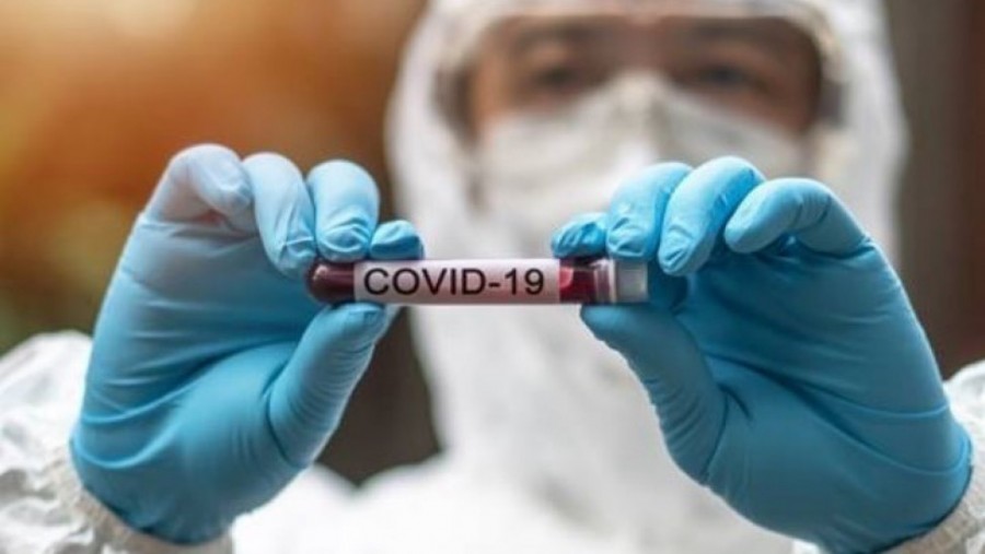 Κορωνοϊός: Καταγράφηκε ο πρώτος θάνατος ασθενούς που επαναμολύνθηκε από μετάλλαξη του ιού