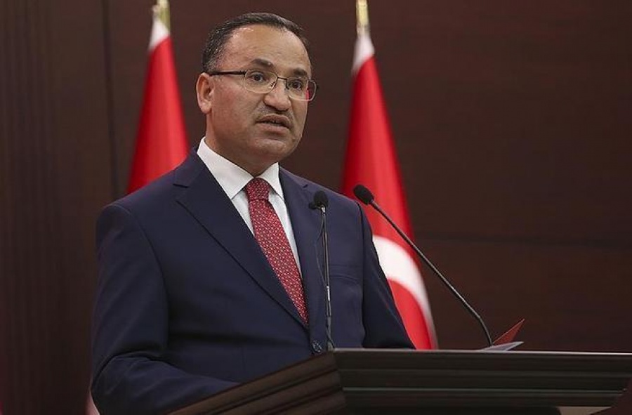 Bozdag (Αντιπρόεδρος Τουρκίας): Οι 8 αξιωματικοί θα πάνε στο δικαστήριο όπου και να είναι - Δε θα τους αφήσουμε