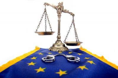 Τα «κινέζικα παπούτσια» κόστισαν 2,4 εκατ. ευρώ – Κατασχέσεις μαμούθ από την Ευρωπαϊκή Εισαγγελία