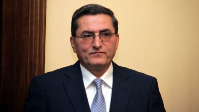 Μητράκος (ΤτΕ): Αισιόδοξος αλλά εφικτός ο στόχος για τη μείωση των NPLs