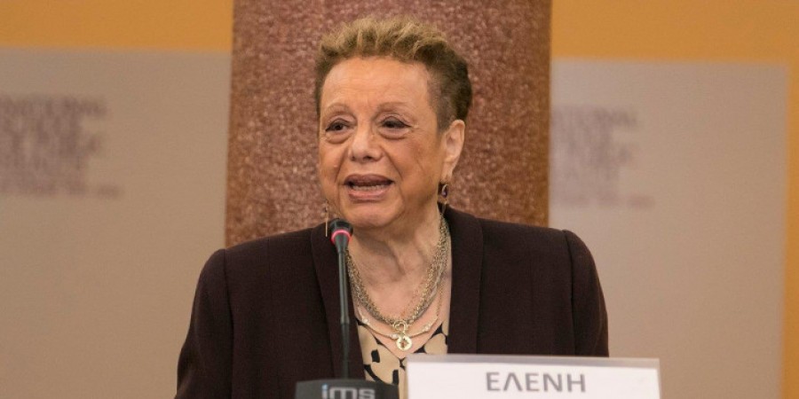 Γιαμαρέλλου (Λοιμωξιολόγος) - Κορωνοϊός: Ο Θεός ξέρει μέχρι πότε θα φοράμε μάσκα