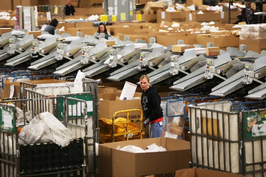 Ελβετία: Η πανδημία του κορωνοϊού προκάλεσε βαρύτατο πλήγμα στις ταχυδρομικές υπηρεσίες